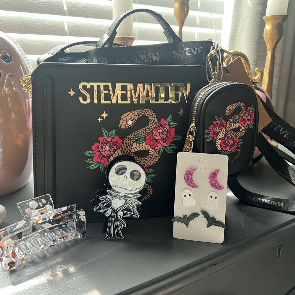 Steve Madden Floral Snake Crossbody Bundle